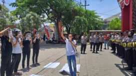 GPM dan KLK melakukan demonstrasi di depan kantor Disperkimhub Sumenep, (24/9).