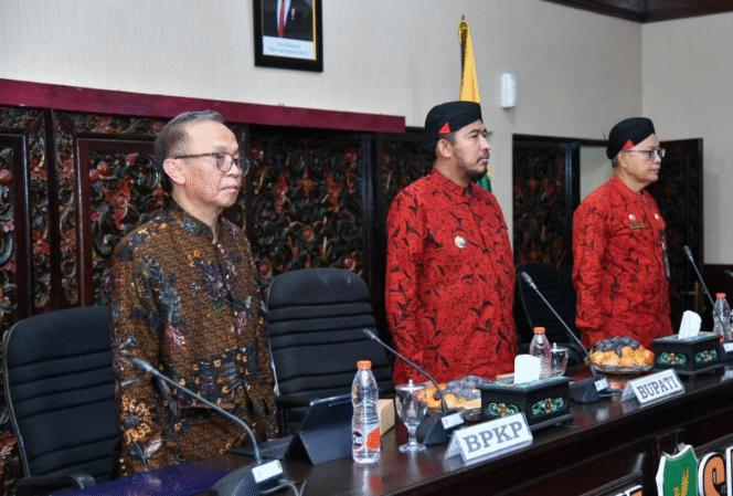 
					Bupati Fauzi Tekankan Pengelolaan Dana Desa Harus Berdampak Nyata